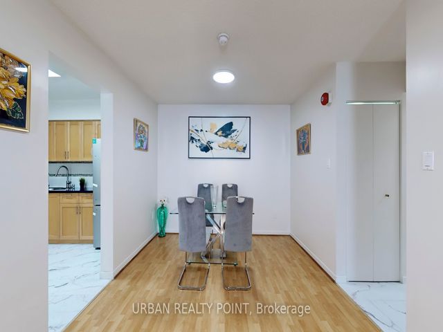 615 - 39 Kimbercroft Crt E