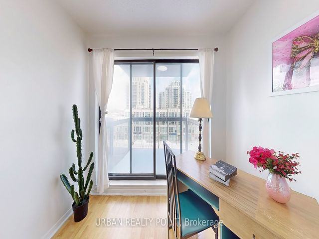 615 - 39 Kimbercroft Crt E
