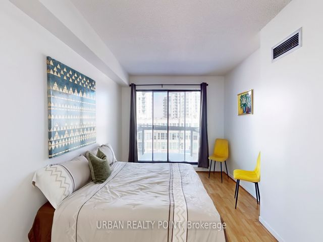 615 - 39 Kimbercroft Crt E