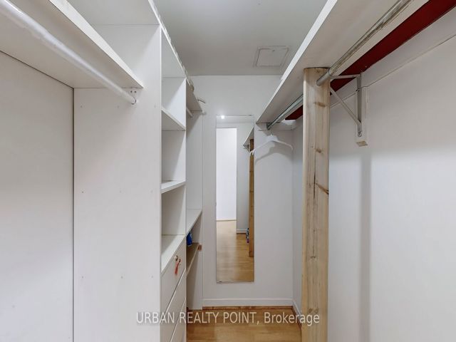 615 - 39 Kimbercroft Crt E