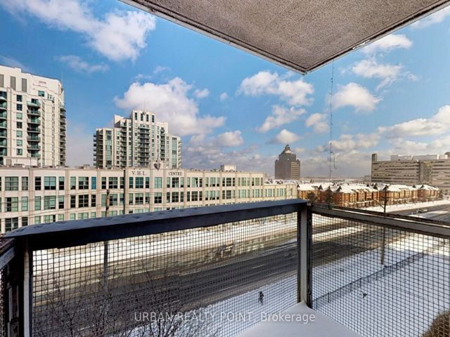 615 - 39 Kimbercroft Crt E