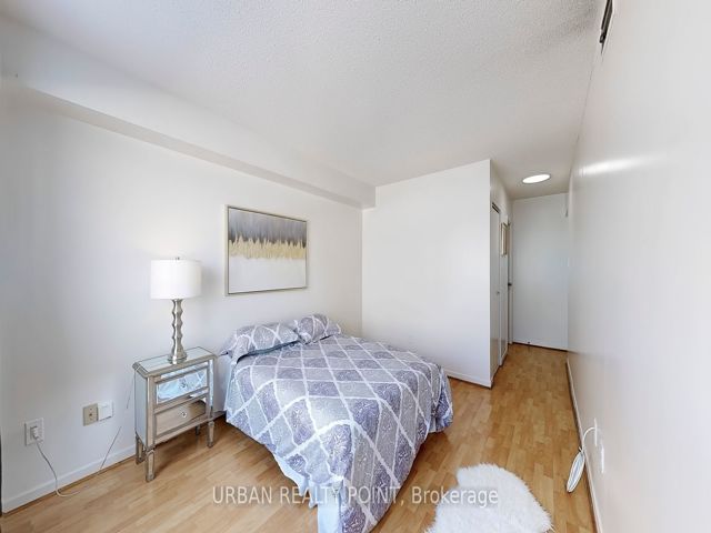 615 - 39 Kimbercroft Crt E