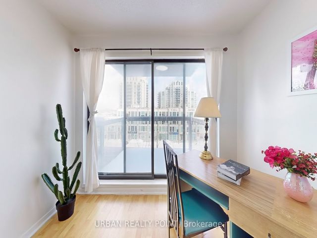 615 - 39 Kimbercroft Crt E