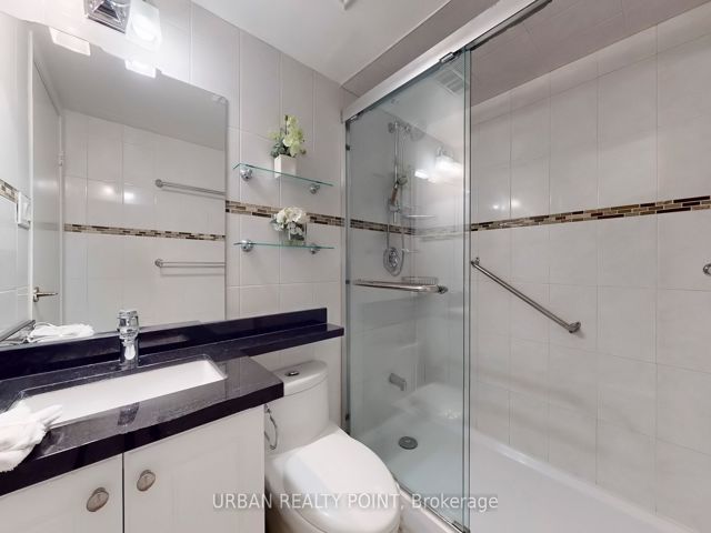 615 - 39 Kimbercroft Crt E