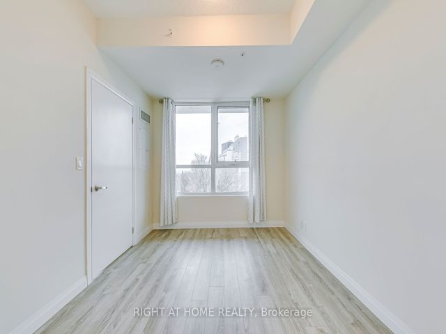 720 - 22 East Haven Dr