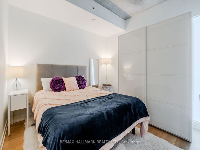 404 - 60 Haslett Ave