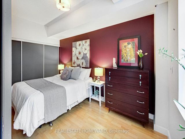 209 - 601 Kingston Rd
