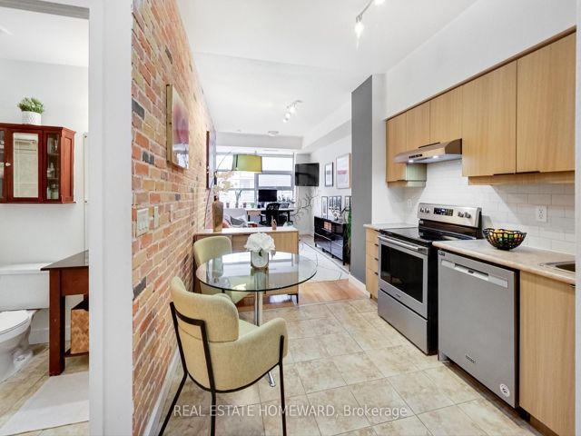 209 - 601 Kingston Rd