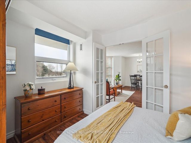 214 - 20 Dean Park Rd