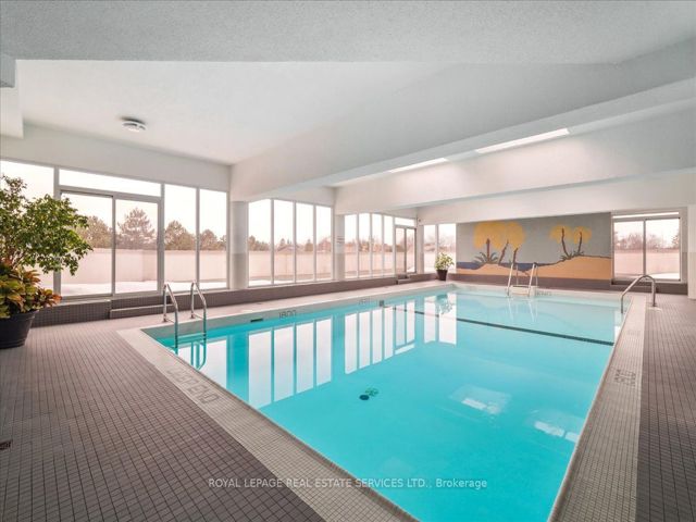 214 - 20 Dean Park Rd