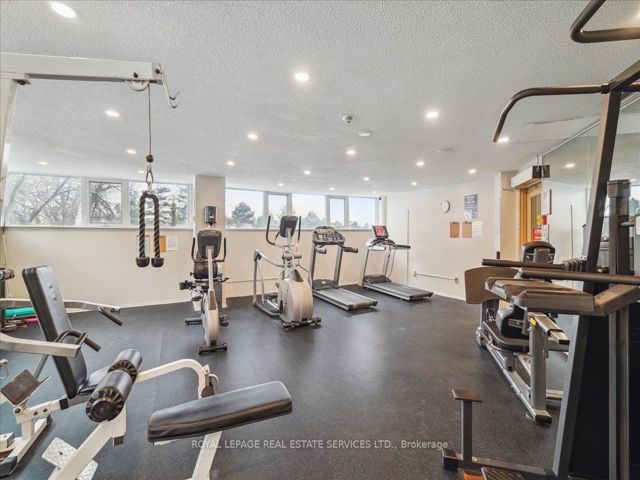 214 - 20 Dean Park Rd