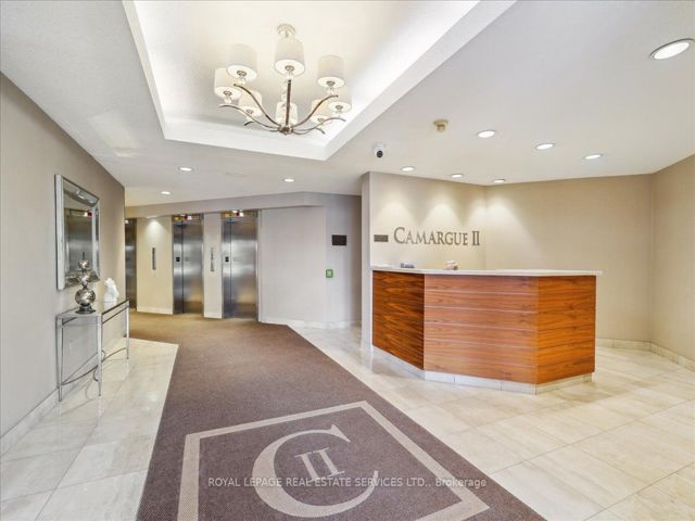214 - 20 Dean Park Rd