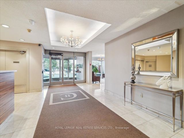 214 - 20 Dean Park Rd
