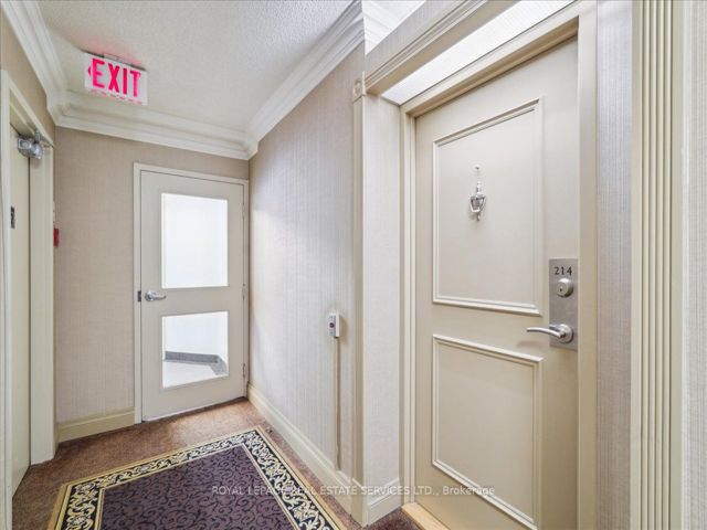 214 - 20 Dean Park Rd