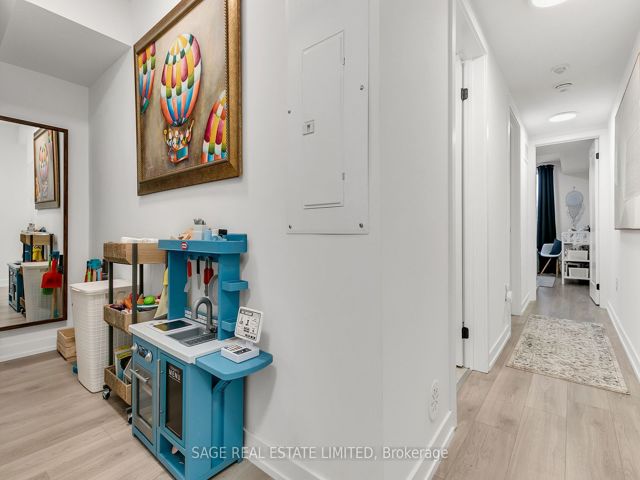 103 - 3686 St Clair Ave E