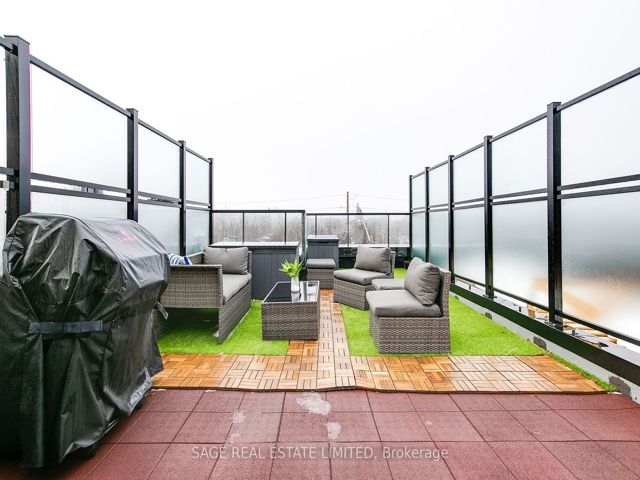103 - 3686 St Clair Ave E