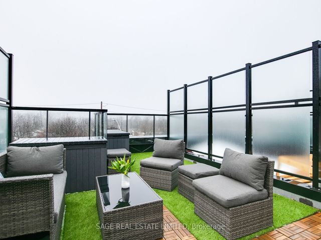 103 - 3686 St Clair Ave E