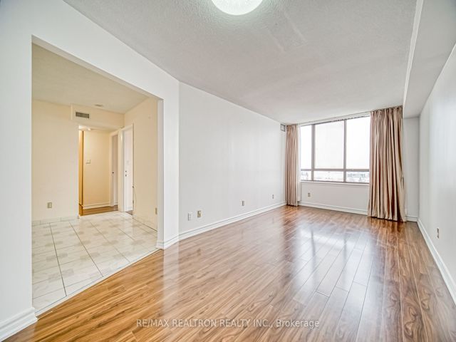 1029 - 25 Bamburgh Circ