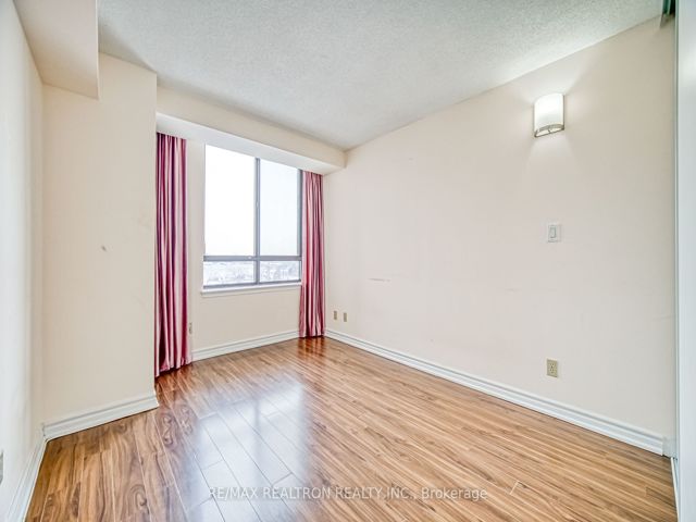 1029 - 25 Bamburgh Circ