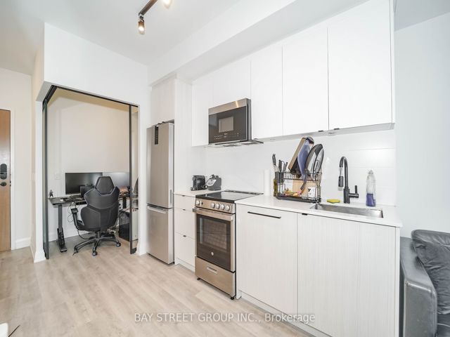 711 - 2369 Danforth Ave