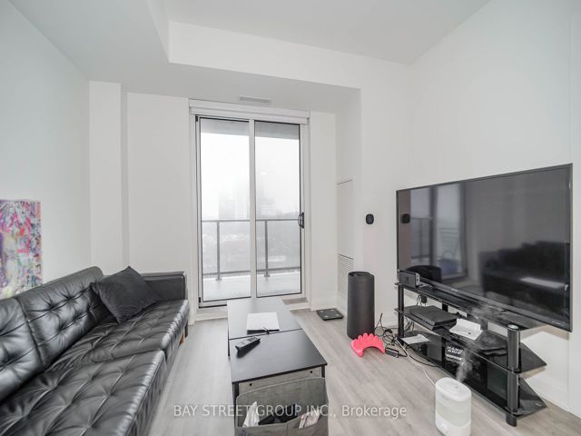 711 - 2369 Danforth Ave