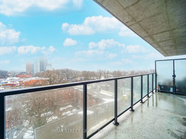 711 - 2369 Danforth Ave