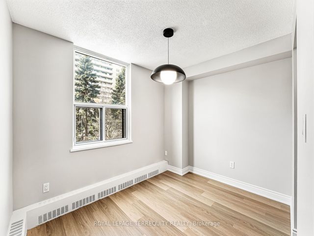 307 - 90 Ling Rd