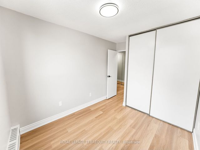 307 - 90 Ling Rd