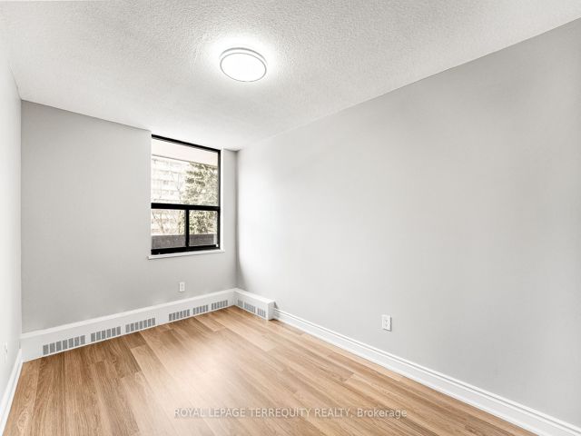 307 - 90 Ling Rd
