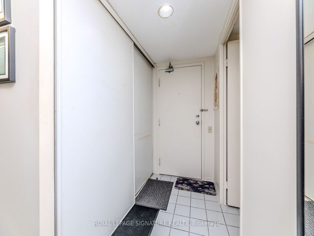 808 - 2460 Eglinton Ave E