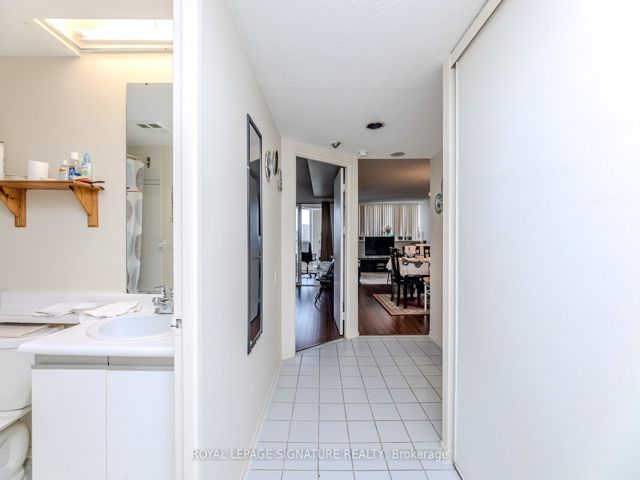 808 - 2460 Eglinton Ave E
