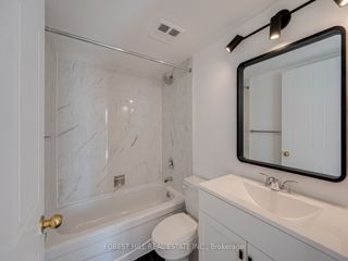 205 - 2550 Lawrence Ave E