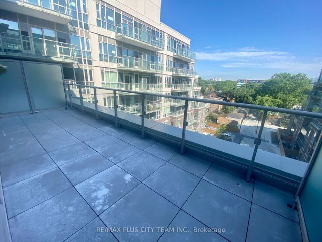 617 - 150 Logan Ave