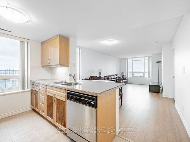 1011 - 2020 Mcnicoll Ave