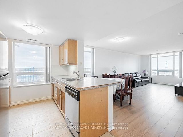 1011 - 2020 Mcnicoll Ave
