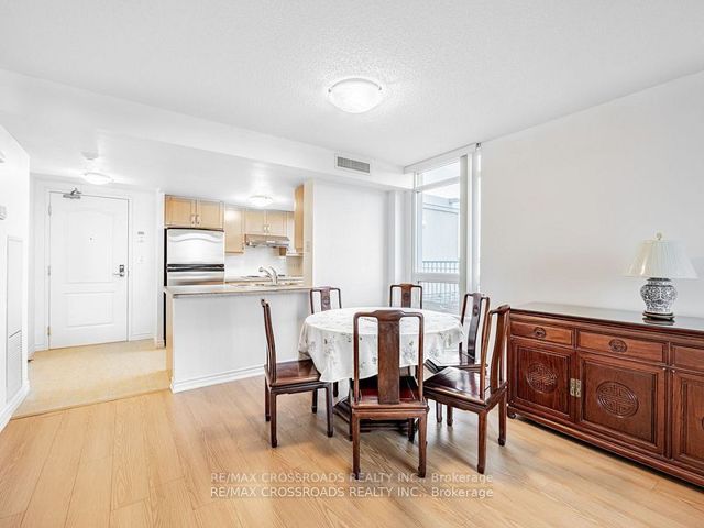 1011 - 2020 Mcnicoll Ave