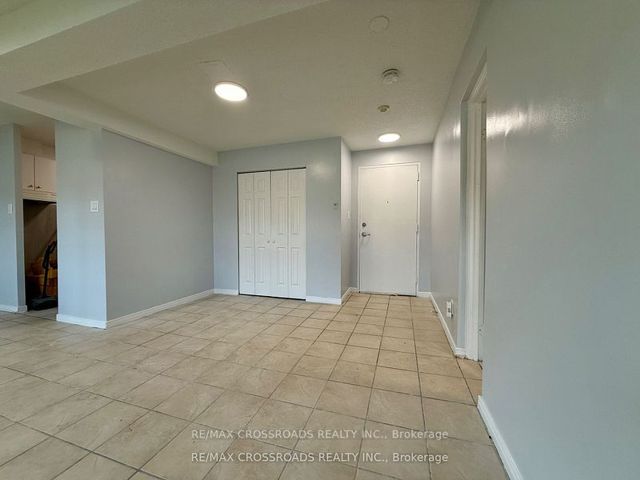 B3 - 1191 Ellesmere Rd