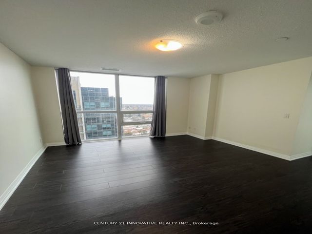 1610 - 30 Meadowglen Pl