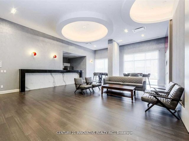 1610 - 30 Meadowglen Pl