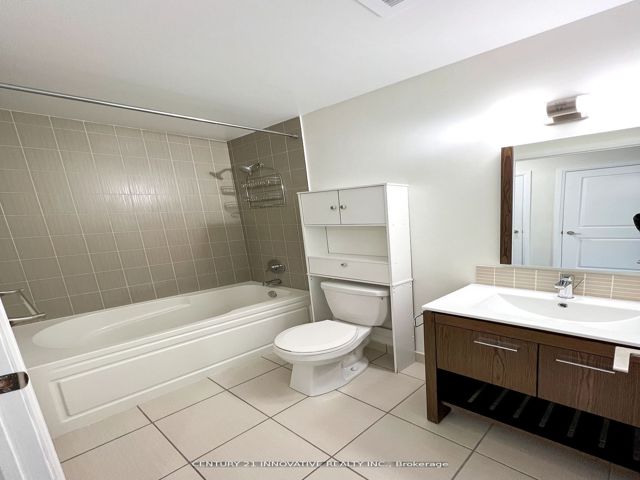 1610 - 30 Meadowglen Pl