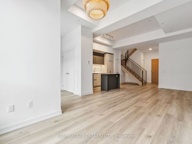 TH131 - 150 Logan Ave