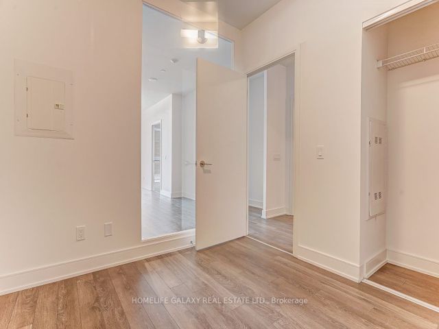 213 - 1350 Ellesmere Rd