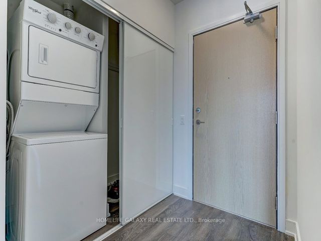 213 - 1350 Ellesmere Rd
