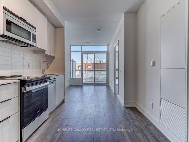 213 - 1350 Ellesmere Rd