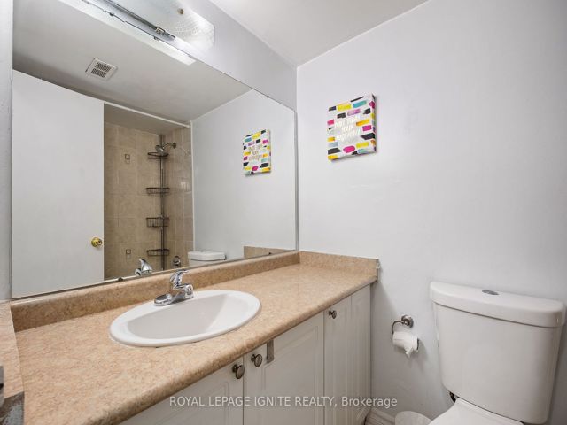 201 - 180 Markham Rd