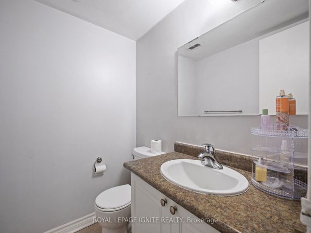 201 - 180 Markham Rd