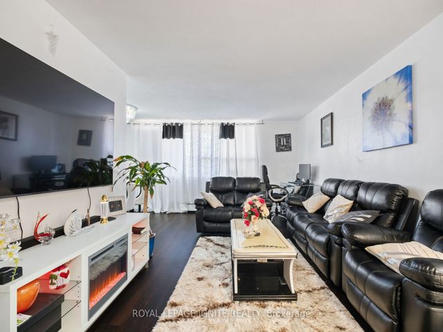 201 - 180 Markham Rd