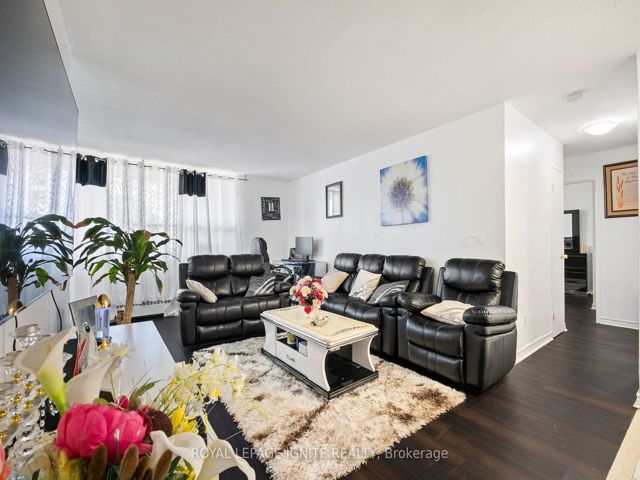 201 - 180 Markham Rd