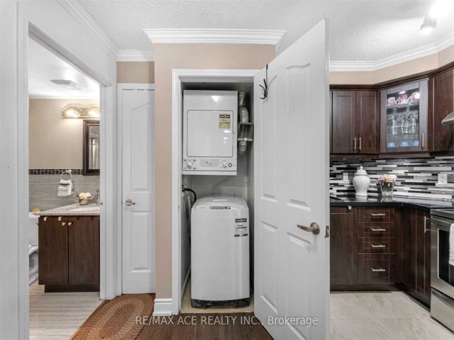 121 - 5225 Finch Ave E