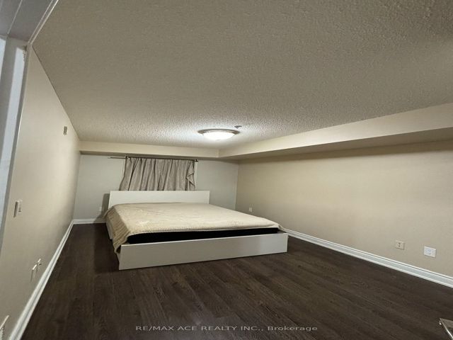 121 - 5225 Finch Ave E